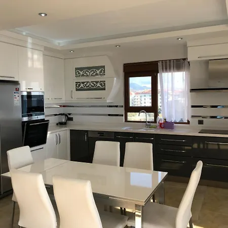 Luxury Penthouse With Fully Sea View 아파트 마흐무틀라르