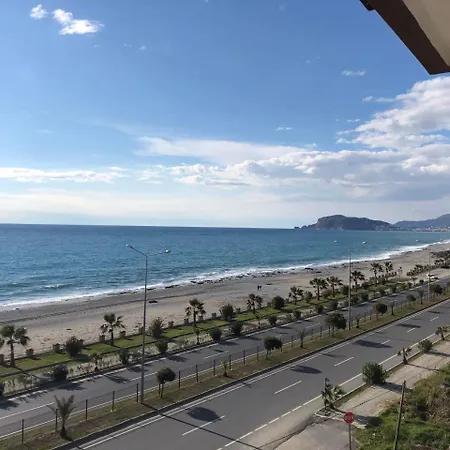 아파트 Luxury Penthouse With Fully Sea View 마흐무틀라르
