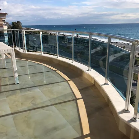 Luxury Penthouse With Fully Sea View * 마흐무틀라르