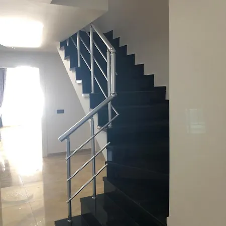Апартаменты Luxury Penthouse With Fully Sea View Махмутлар